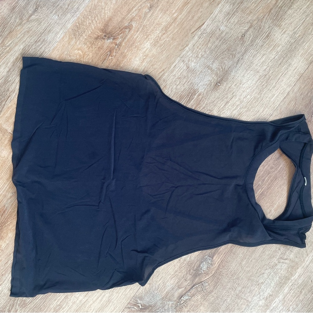 Black Sleeveless Women's Top